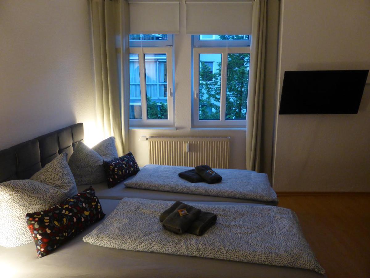 Apartment Napoleon, Naehe Zentrum, 2 Schlafzimmer, Grosser Balkon, Free Wifi ,Parken Jena Exterior photo