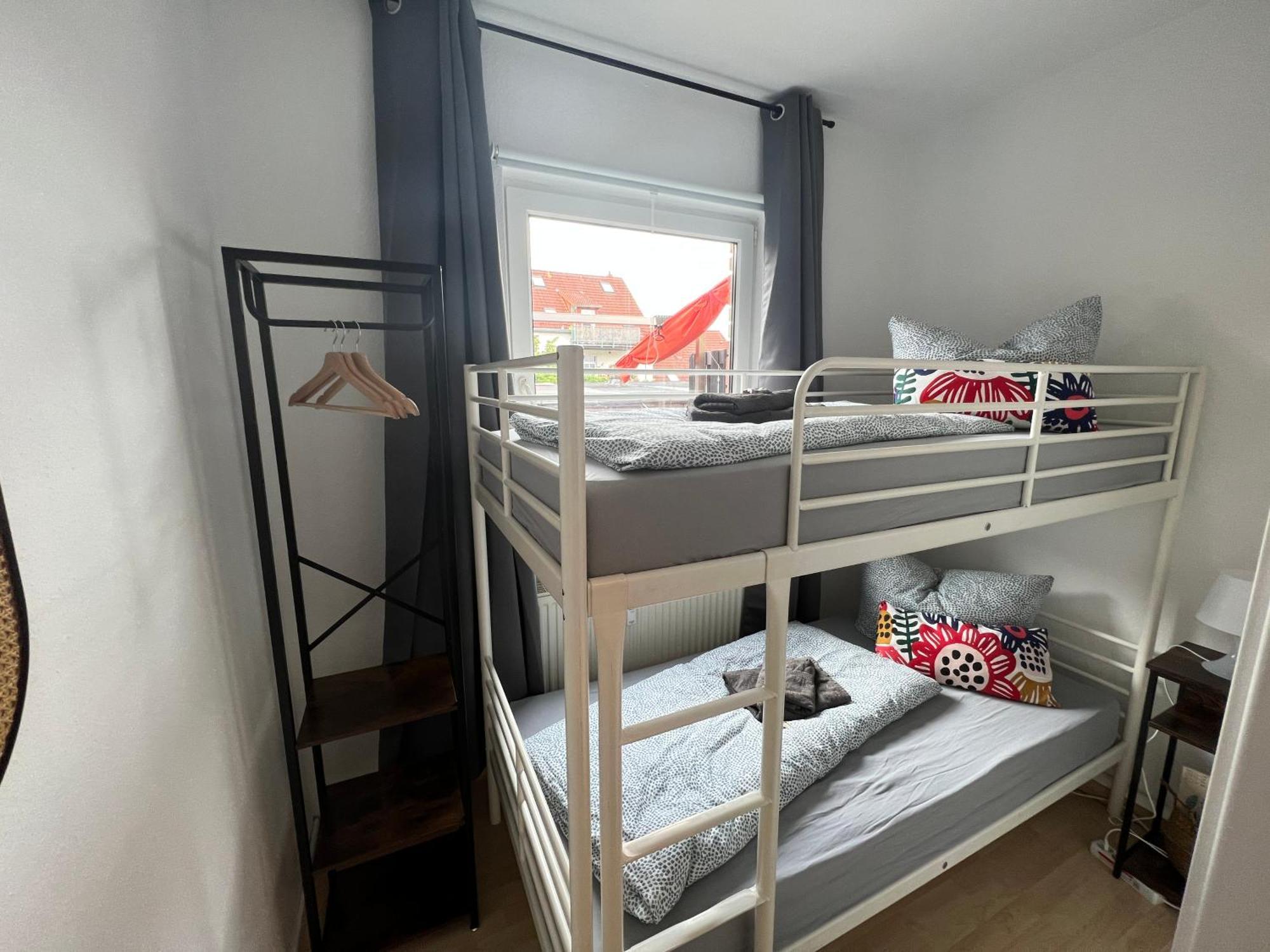 Apartment Napoleon, Naehe Zentrum, 2 Schlafzimmer, Grosser Balkon, Free Wifi ,Parken Jena Exterior photo