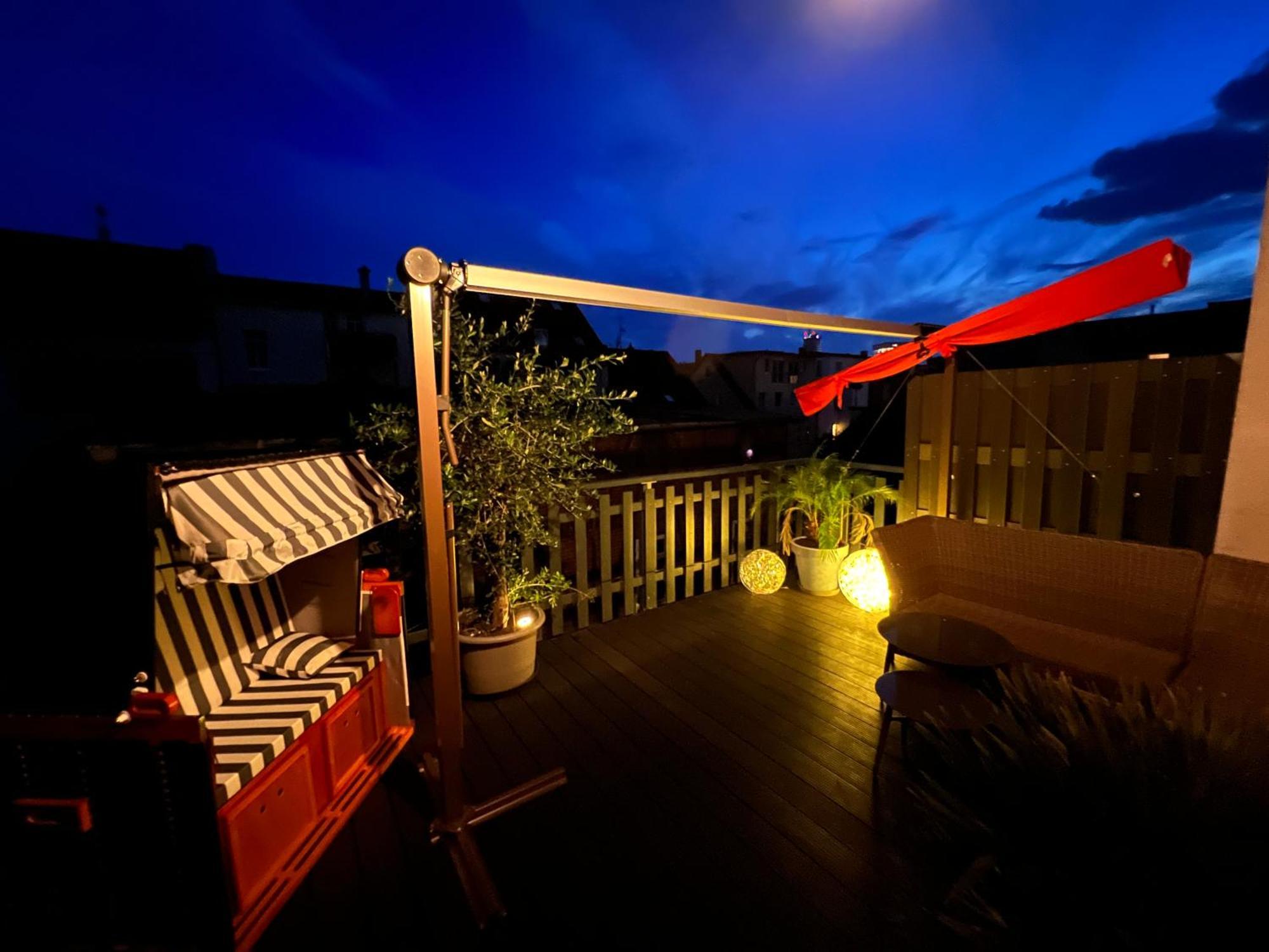 Apartment Napoleon, Naehe Zentrum, 2 Schlafzimmer, Grosser Balkon, Free Wifi ,Parken Jena Exterior photo