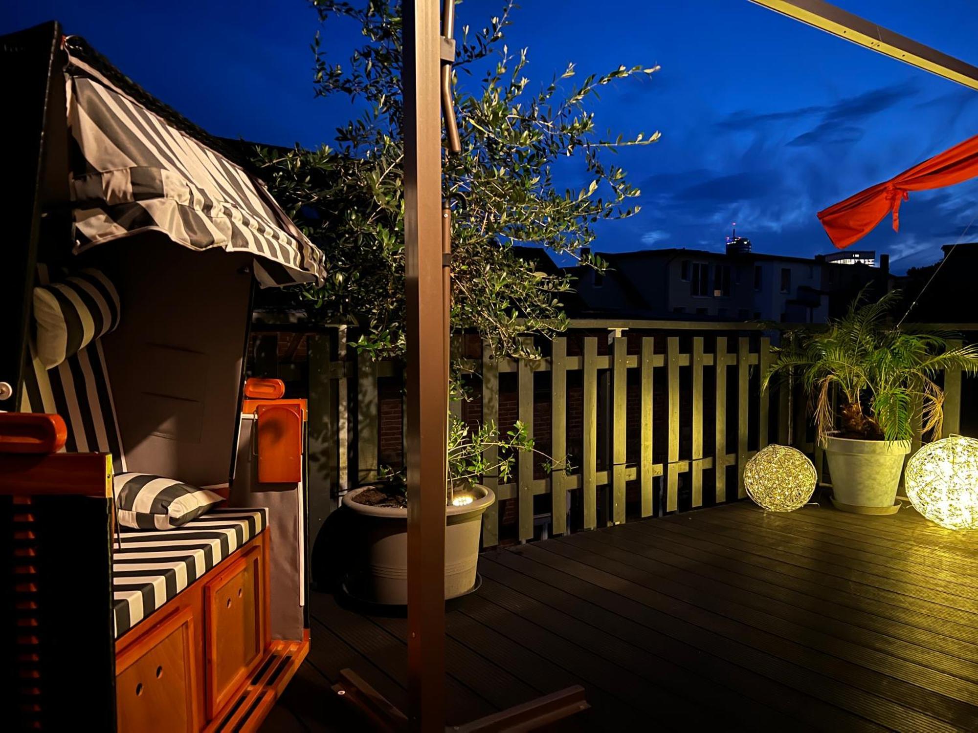 Apartment Napoleon, Naehe Zentrum, 2 Schlafzimmer, Grosser Balkon, Free Wifi ,Parken Jena Exterior photo